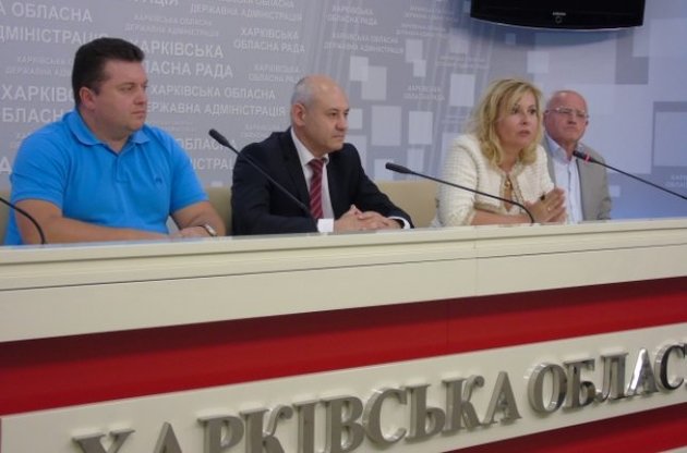 Харьковская область открыта, доступна и безопасна для инвесторов - участники конференции
Подробности читайте на УНИАН: http://economics.unian.net/agro/1098878-hoga-i-dch-gotovyat-pochvu-dlya-investitsiy-v-harkovschinu.html