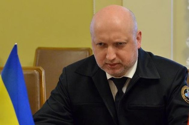 Турчинов звинуватив зовнішні сили в підтримці українських радикалів