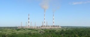 Боевики обстреляли Луганскую ТЭС, большая часть области осталась без света