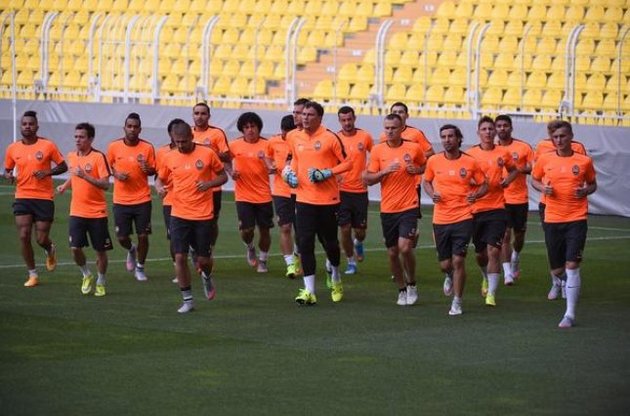 "Шахтер" провел открытую тренировку в Стамбуле