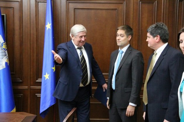 Шокин встретился с представителями посольства США