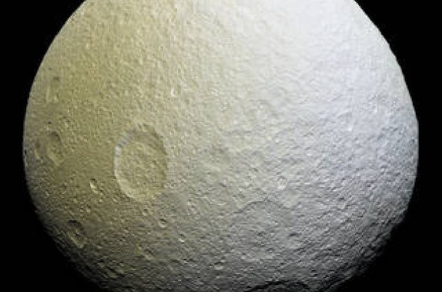 Поверхность Тефии