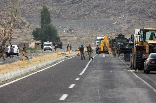 Курдские боевики убили еще четырех турецких солдат, в Турции сообщили о 260 курдских жертвах