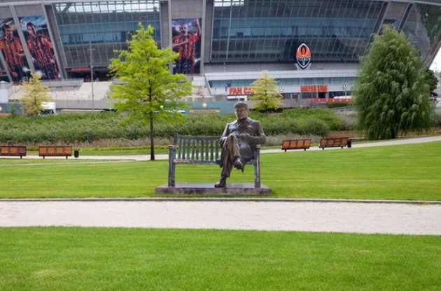 "Шахтар" привітає Містера пам'ятником