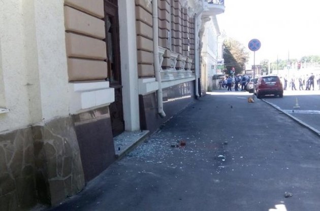Милиция расследует столкновения у офиса Добкина в Харькове как массовые беспорядки