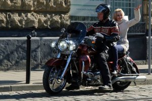 На экс-министра Швайку завели дело за взятку мотоциклом Harley-Davidson