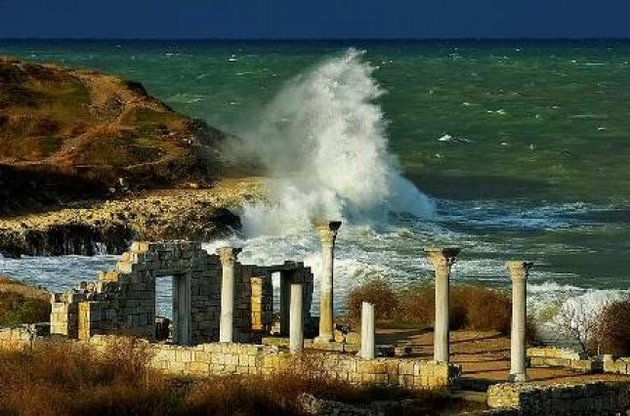 Співробітники "Херсонеса" повстали проти Московського патріархату