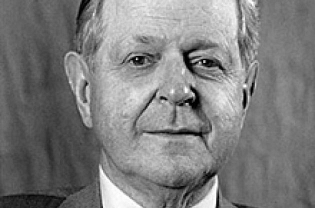 Роберт Конквест