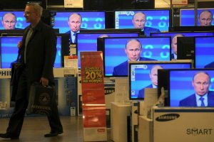 Путіна можна перемогти новинами і серіалами – FT