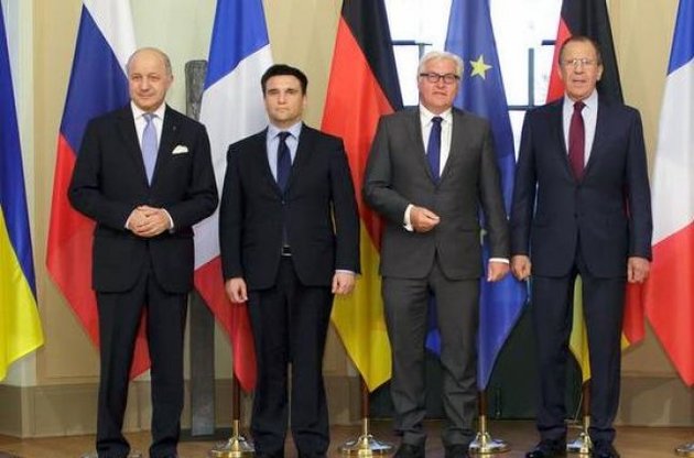 Франция и Германия выразили готовность инициировать консультации с Россией по Донбассу