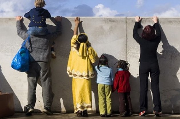 ЄС виділив 2,4 млрд євро на вирішення проблеми мігрантів