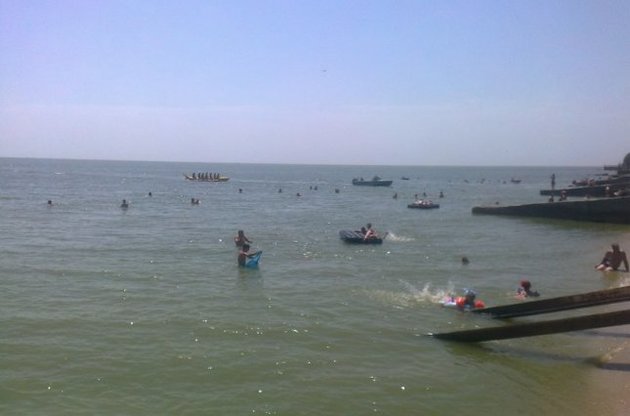 Террористы "ДНР" едут на море в Седово. Иллюстрация