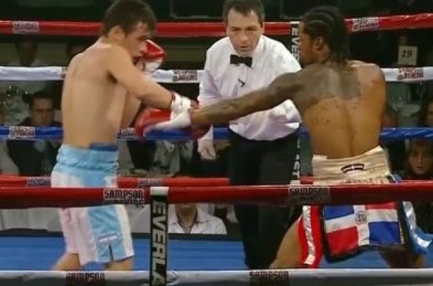 Поєдинок закінчився у другому раунді