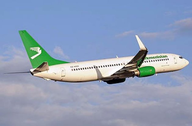 Украина останавливает авиасообщение с Туркменистаном