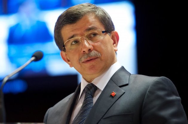 Прем'єр Туреччини не виключає введення військ на територію північної Сирії