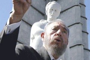 Фидель Кастро требует от США "много миллионов долларов" в качестве компенсации за эмбарго