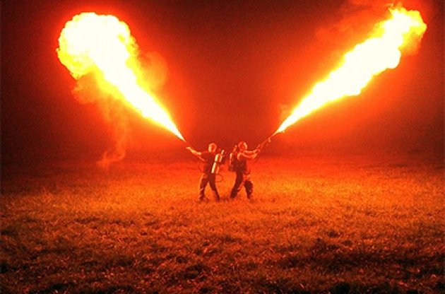 Вогнемет від Throwflame коштує 1,6 тисячі доларів
