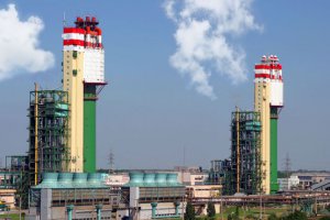 Яценюк вирішив відкласти приватизацію Одеського припортового заводу