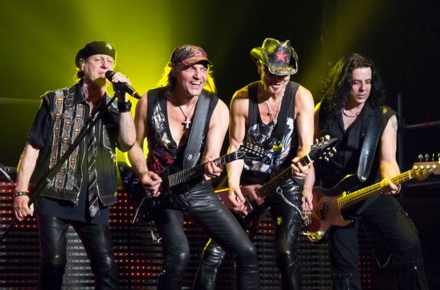 Scorpions отказались ехать в Крым