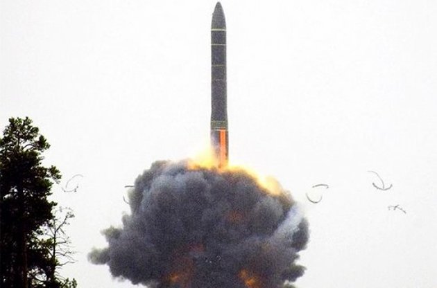 Россия испытала межконтинентальную баллистическую ракету "Тополь"