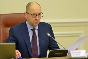 Луценко не видит альтернативы Яценюку в премьерском кресле