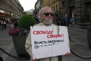 В Петербурге прошла акция в поддержку Сенцова и Кольченко