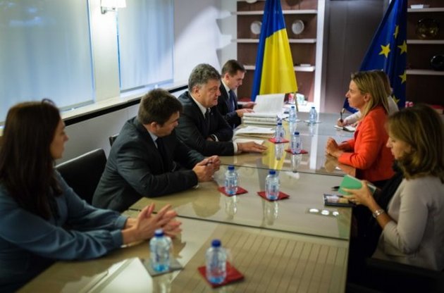 Порошенко и Могерини обсудили Минские договоренности и ход реформ в Украине