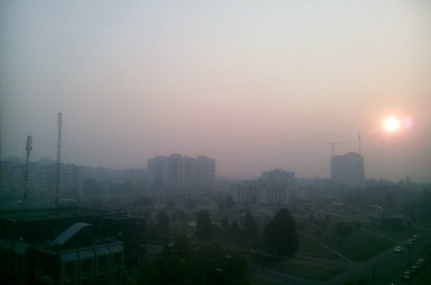 Концентрація продуктів горіння у повітрі у столиці опівдні знизилася