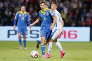 Украина сыграла вничью со Словакией в отборе к Евро-2016