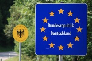 Німеччина встановила військові блокпости на кордоні з Австрією