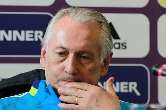 Главный тренер сборной Украины считает, что рисковать нужно не на поле, а в казино