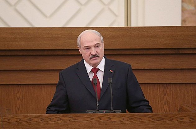 Лукашенко обнародовал декларацию о доходах: живет на одну зарплату