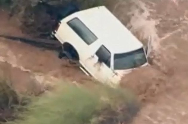 В США жертвами мощного наводнения стали восемь человек