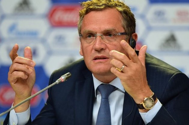 Генеральный секретарь ФИФА отстранен от должности в связи с подозрениями в мошенничестве