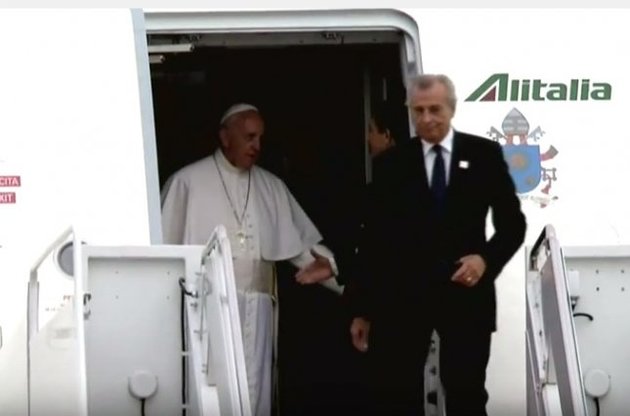 Папа Франциск прибыл с визитом в США