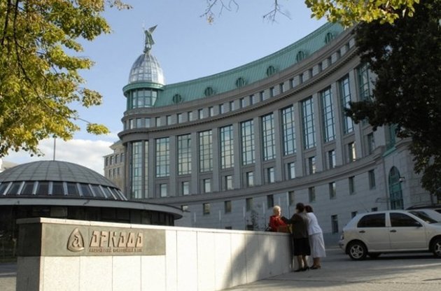 Офіс банку Аркада знаходиться в Києві