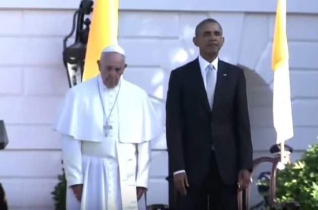 Папа Франциск и Барак Обама обменялись подарками и переговорили "с глазу на глаз"