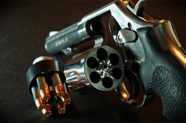 Порошенко ответил на петицию о свободном владении оружием