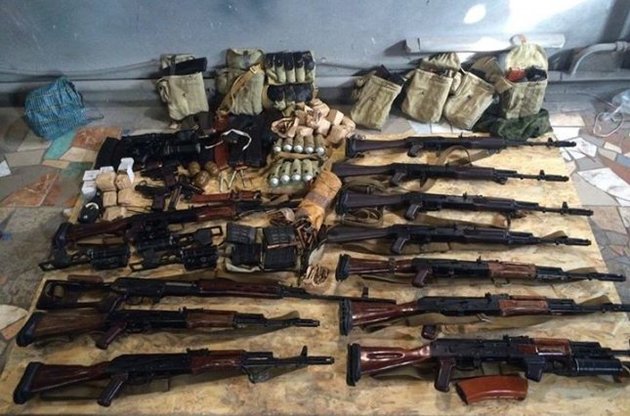 МВД призывает украинцев в октябре добровольно сдать оружие