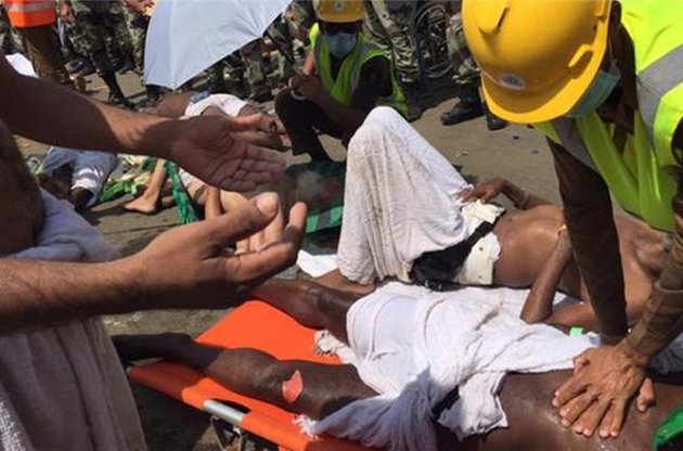 453 человека погибли, 719 были ранены в результате давки в Мекке