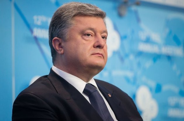 По закону о госслужбе Порошенко дезинформировали