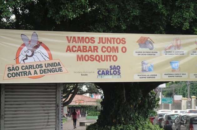 Під час подорожі відпочиваючих кусали комарі, які могли стати причиною зараження лихоманкою Денге