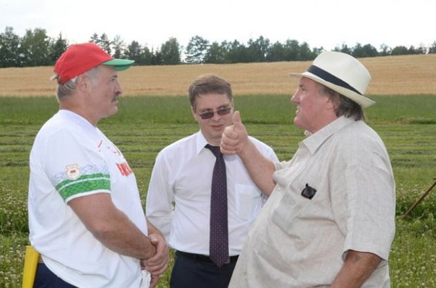 Лукашенко дал 2 млн долларов на фильм с Депардье - СМИ