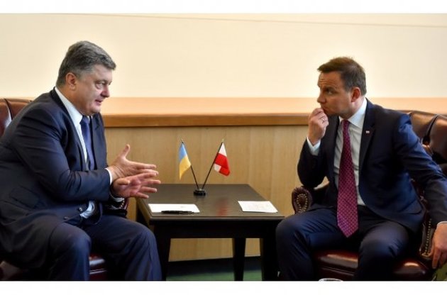 Президенты Украины и Польши обсудили ситуацию в Донбассе и реформы