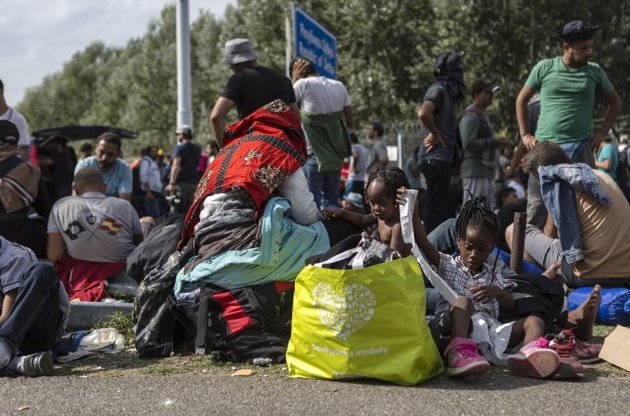 Количество беженцев в Европе перевалило за полмиллиона - ООН