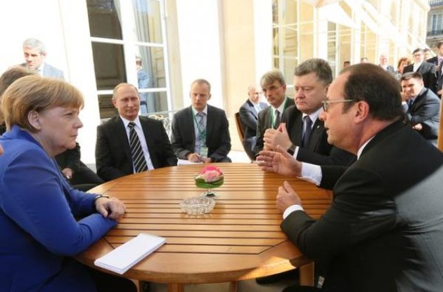 У Парижі стартувала зустріч Меркель, Порошенка, Олланда і Путіна