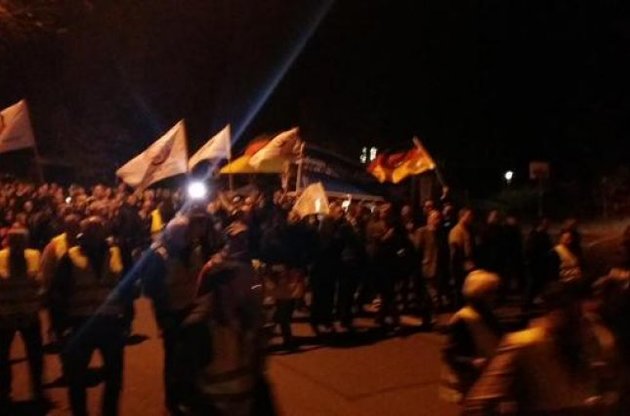 Мітингувальники підтримали дії влади Угорщини проти сирійських біженців