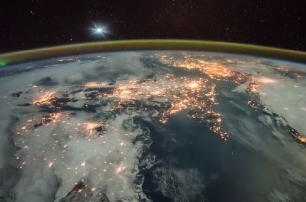 В сети появилось снятое из космоса видео ночной Земли