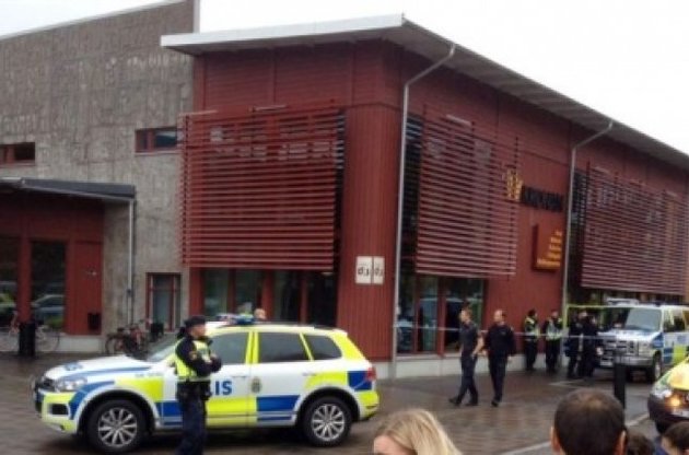 В Швеции неизвестный напал на школу