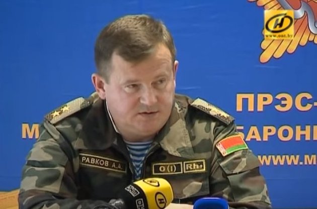 Міністр оборони Білорусі вважає, що необхідно знайти альтернативу розміщення авіабази Росії на території Білорусі, яка буде «набагато ефективніше»